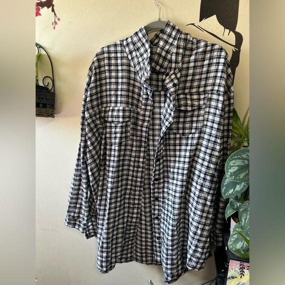 Missguided Flannel Shirt - Picture 1 of 10